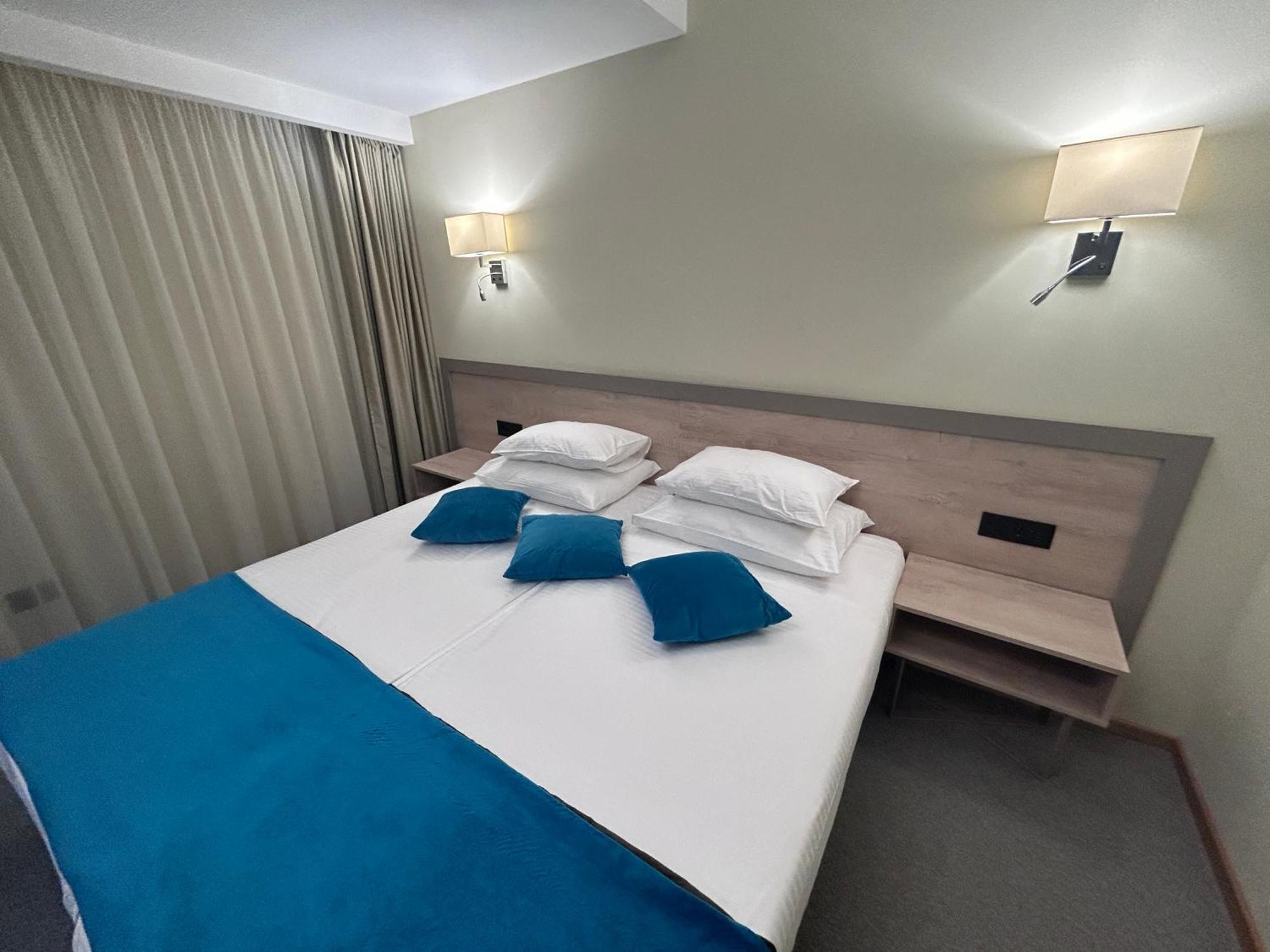 Hotel Siesta Užice Exteriör bild