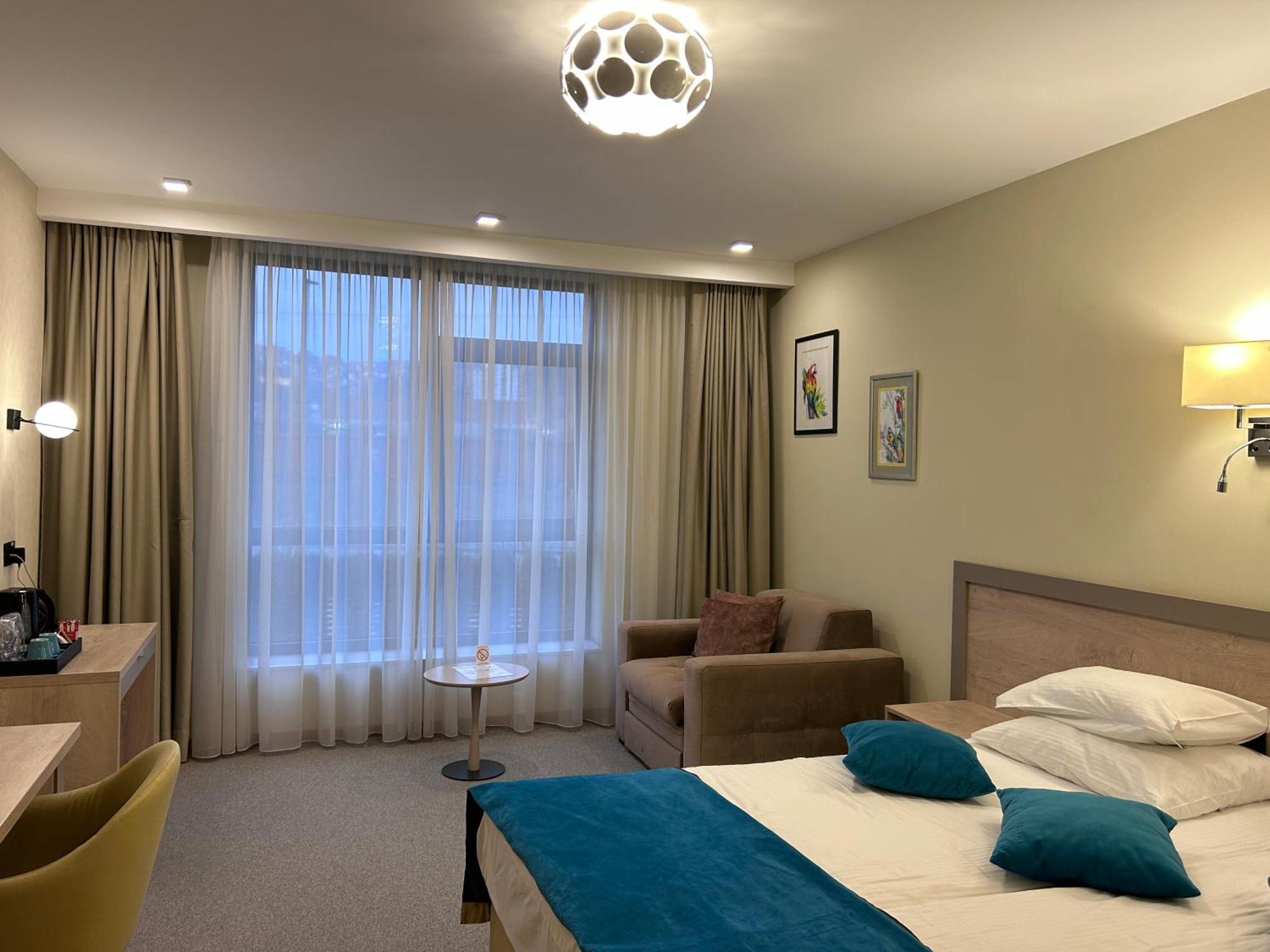 Hotel Siesta Užice Exteriör bild